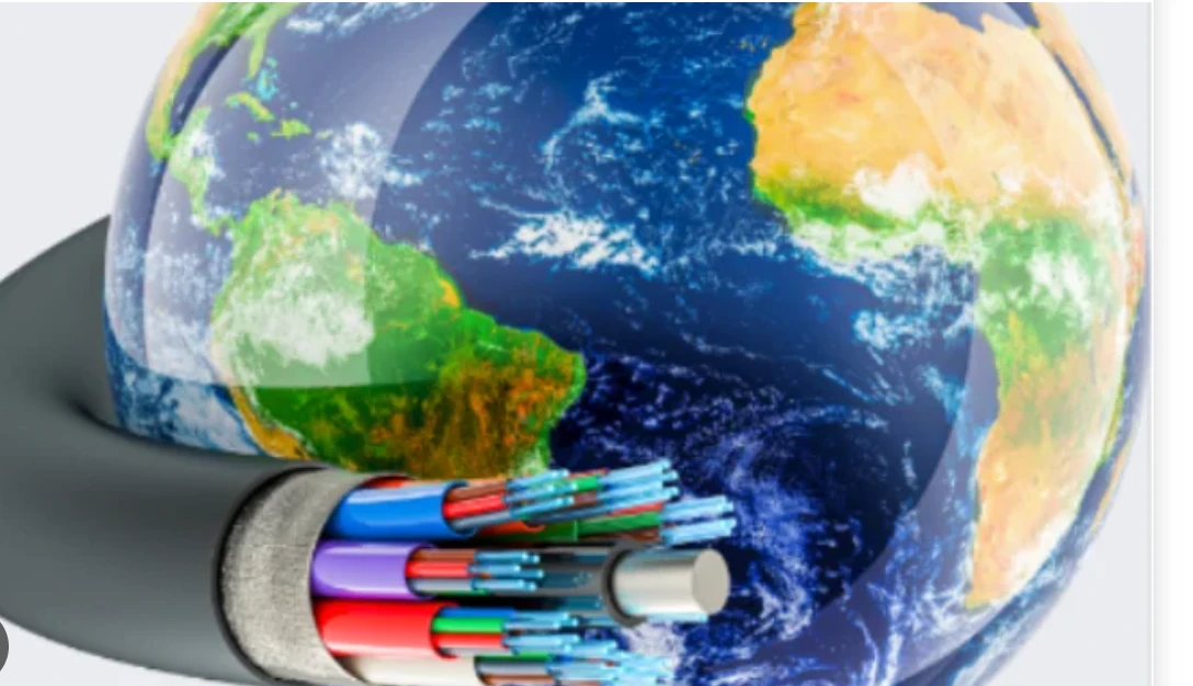 Planeta Terra conectado por um cabo de fibra óptica